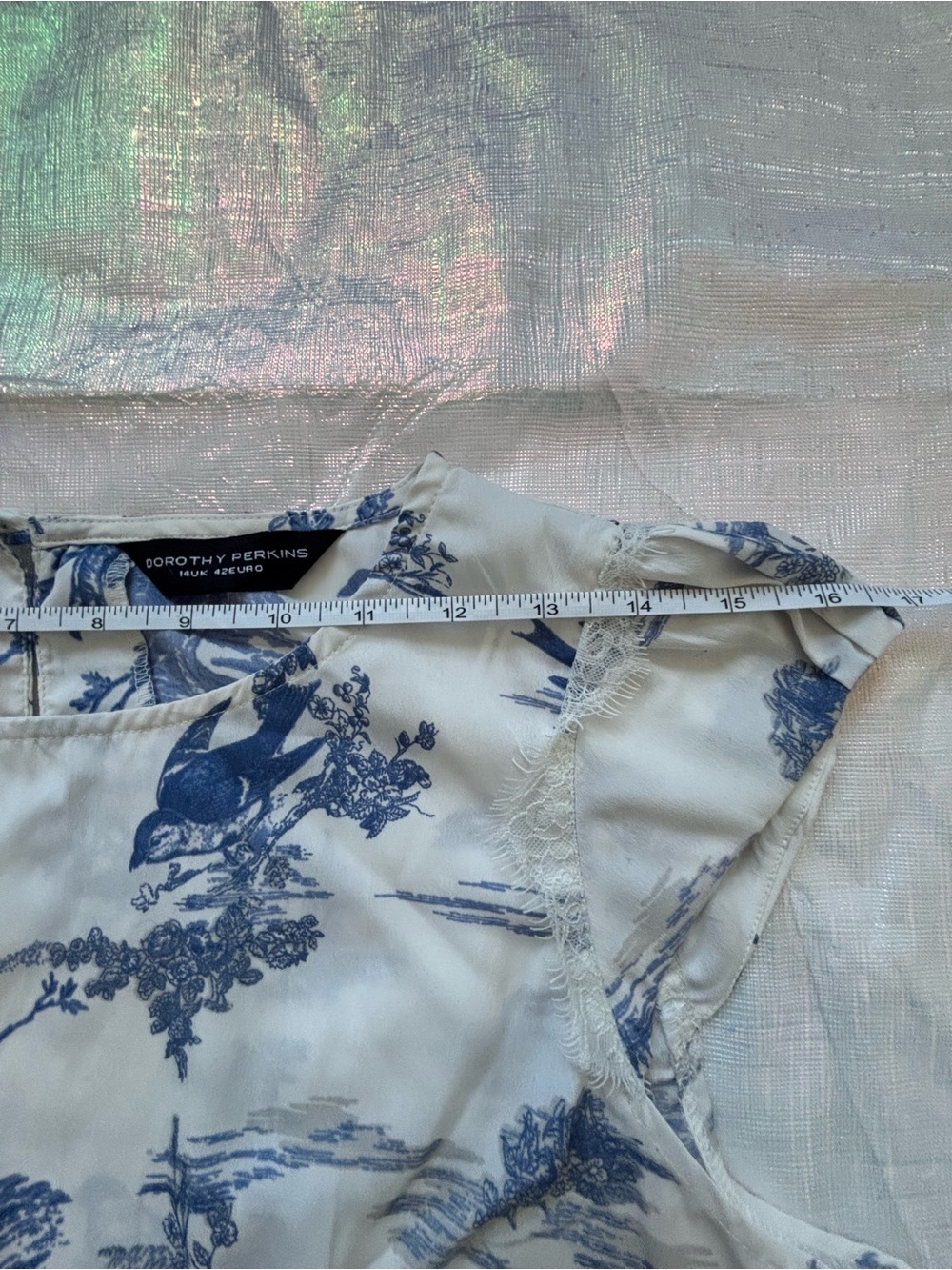 Dorothy Perkins White Top with Blue Toile Print - Picture 7 of 12